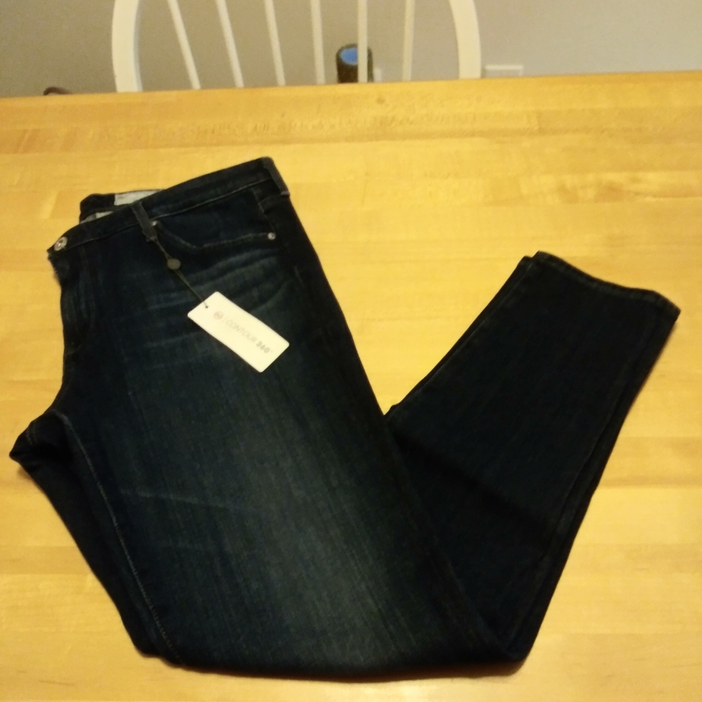 New AG Contour 360 Women's Jeans Size 32R